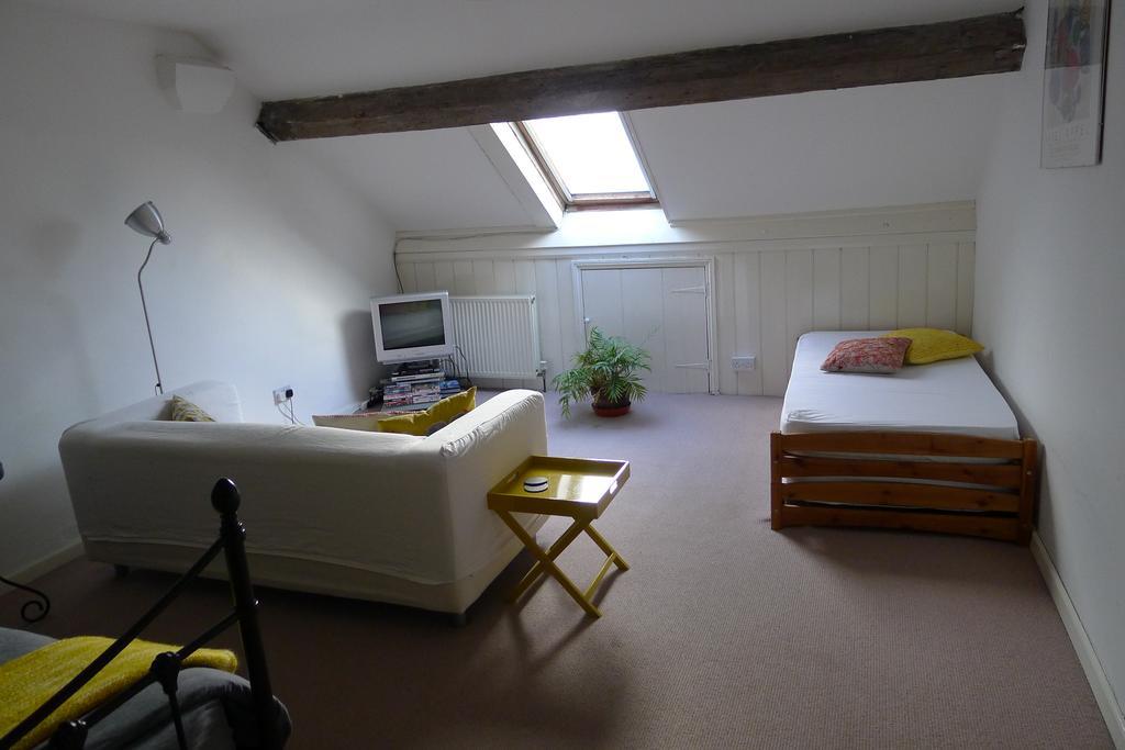 Deluxe Double Room with Extra Bed